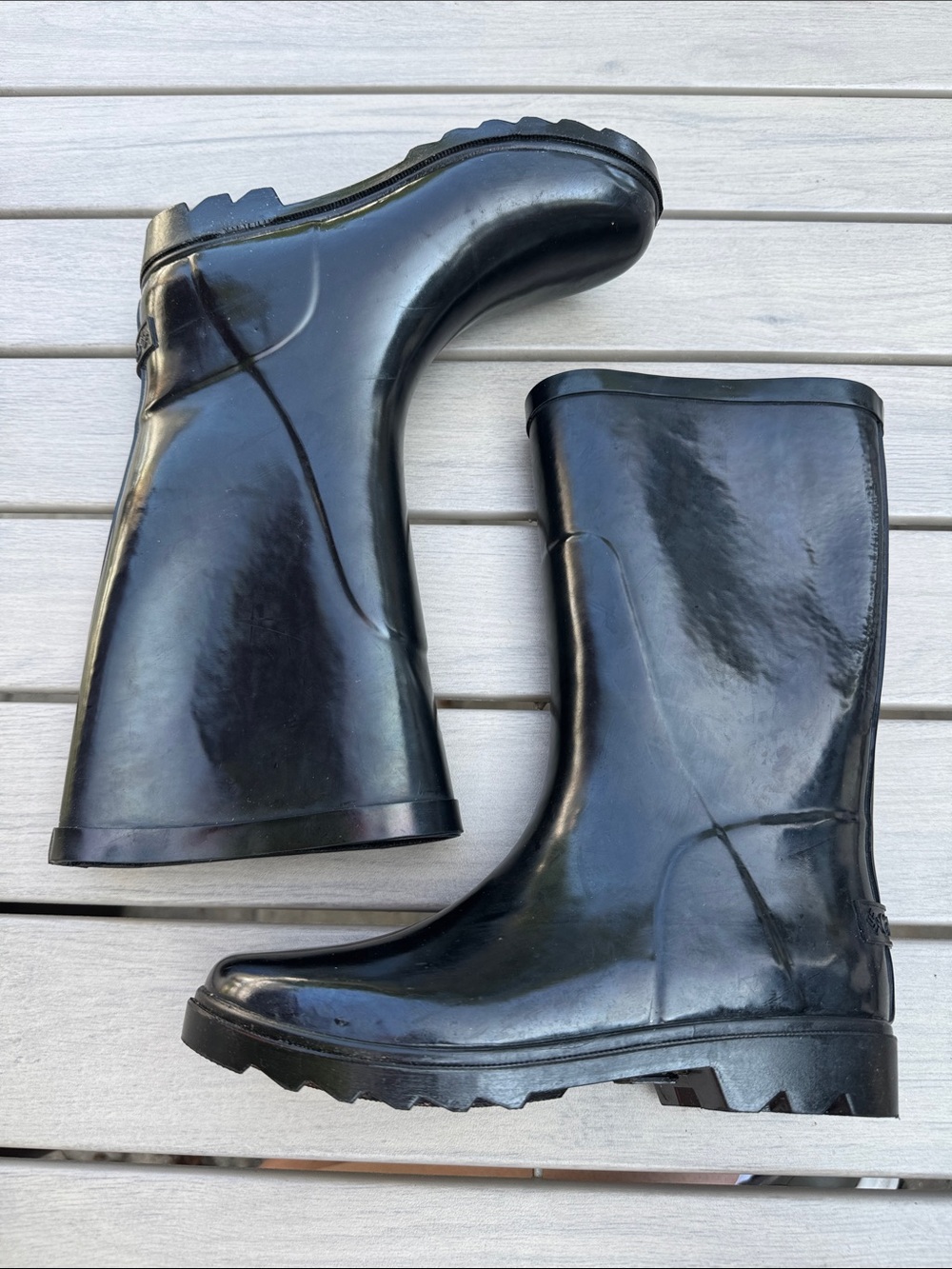 Columbia Black Youth Patent Rain Boots 2Y